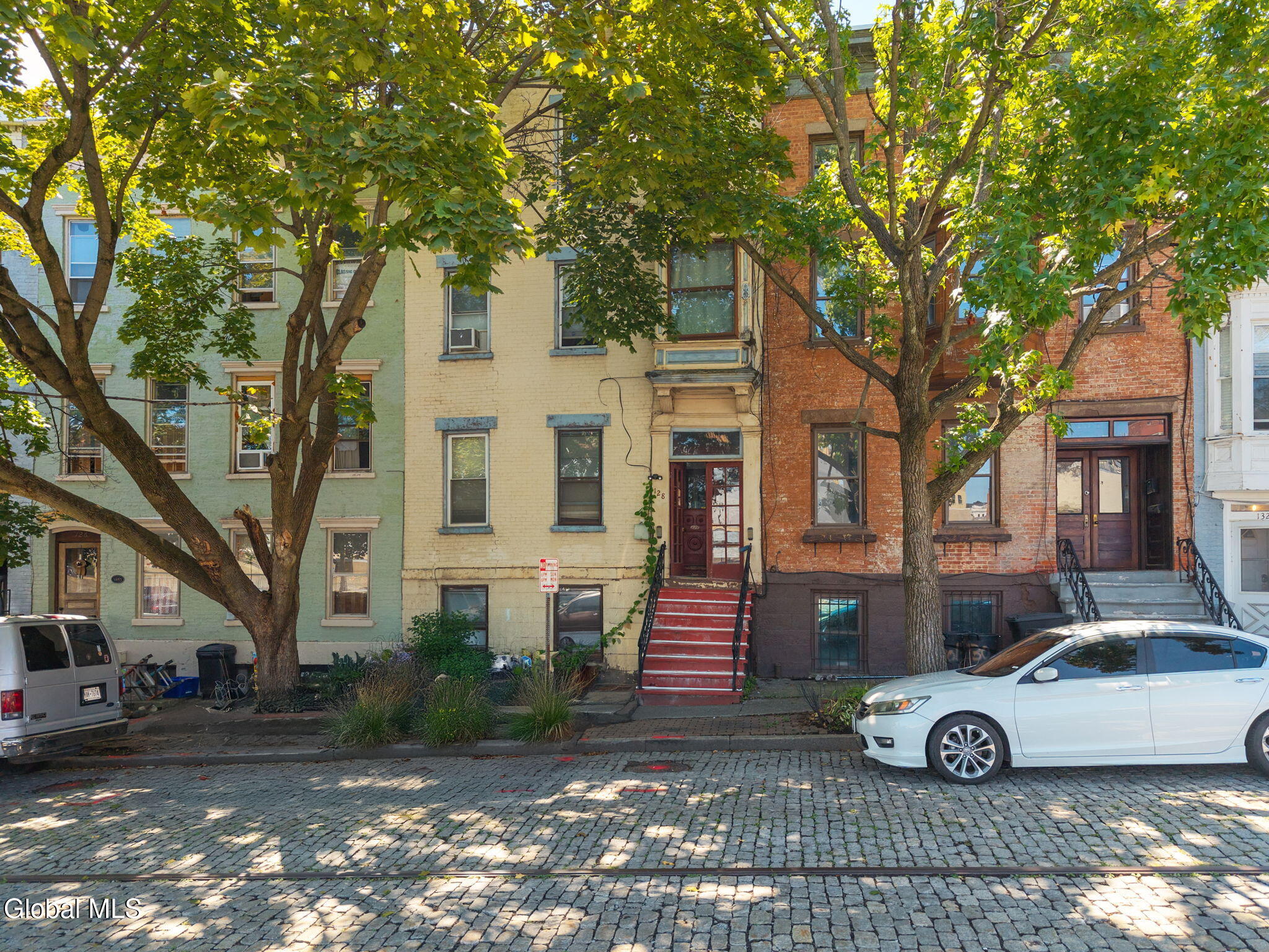 128 Hamilton Street Albany NY 12207