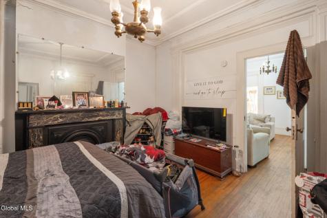 128 Hamilton Street Albany NY 12207