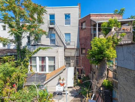 128 Hamilton Street Albany NY 12207