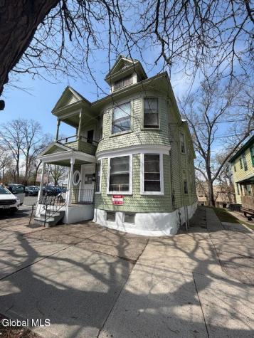 318 Georgetta Dix Schenectady NY 12307