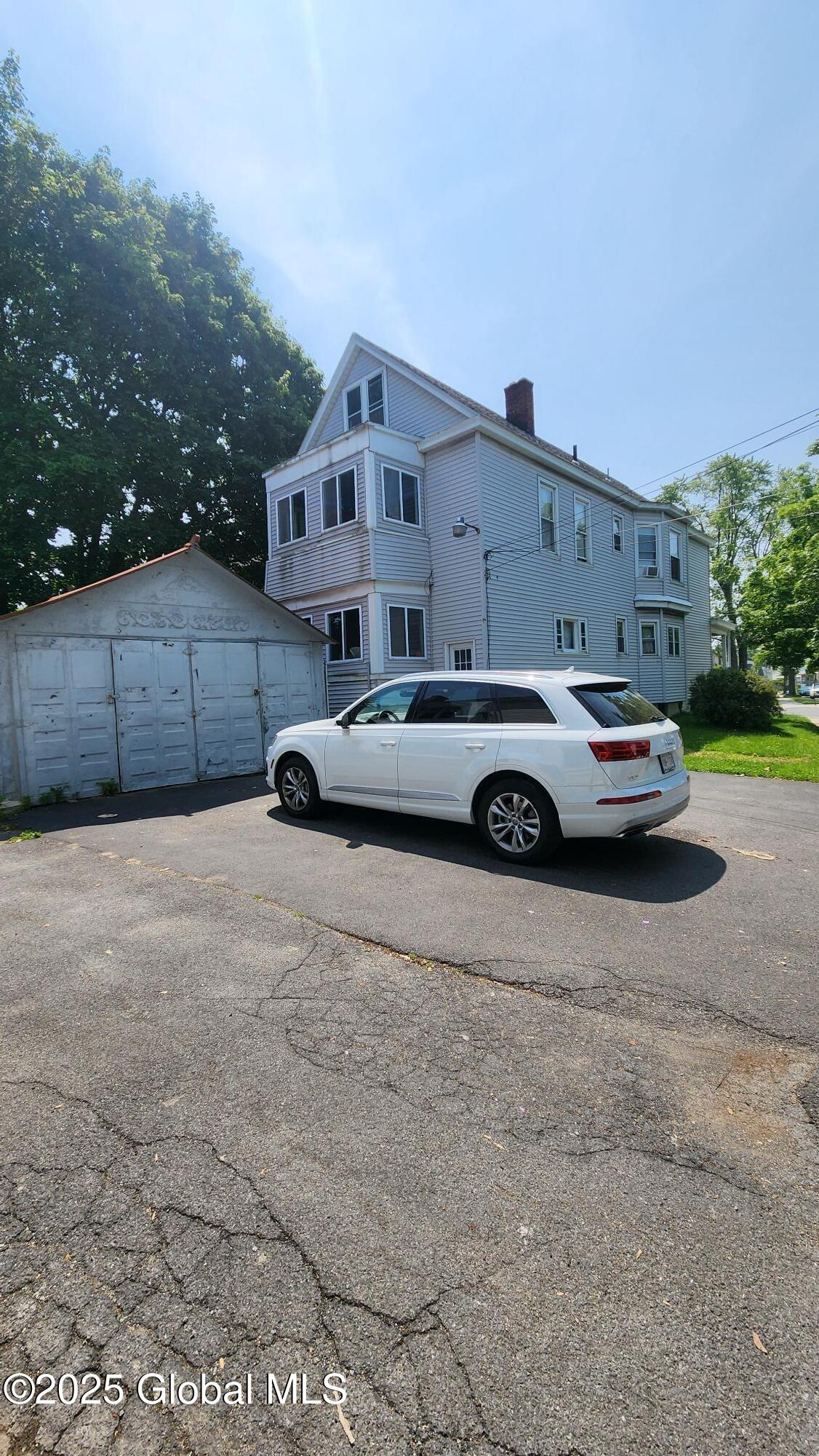 359 Second Avenue Albany NY 12209