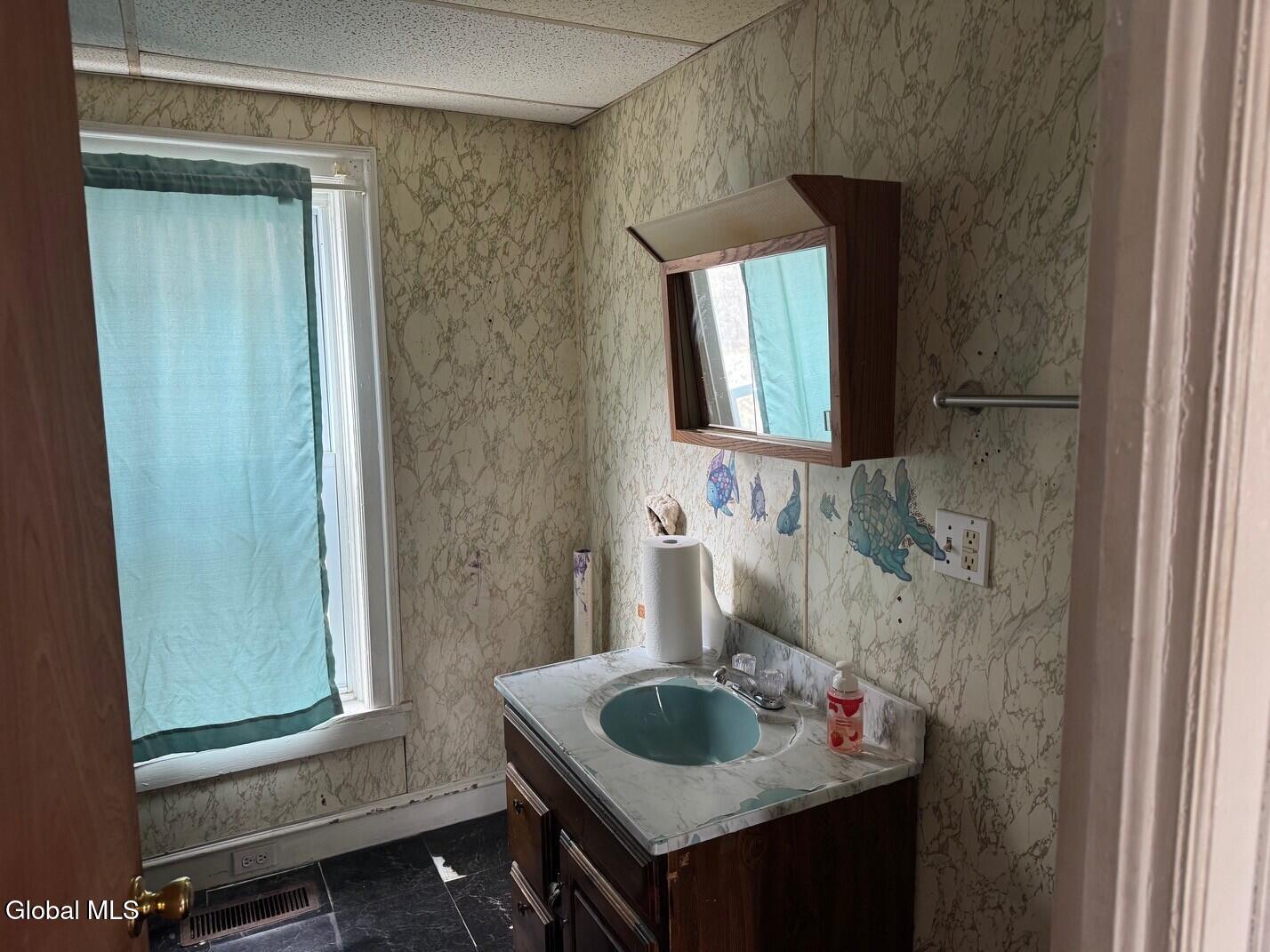 25 Steele Avenue Gloversville NY 12078