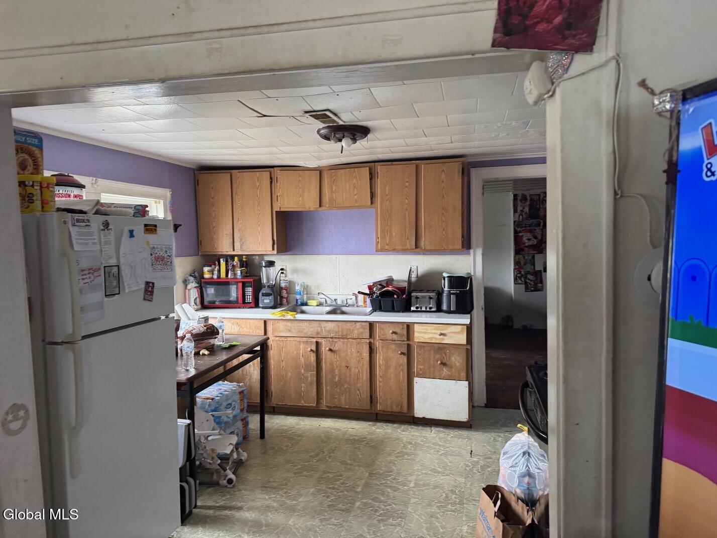25 Steele Avenue Gloversville NY 12078