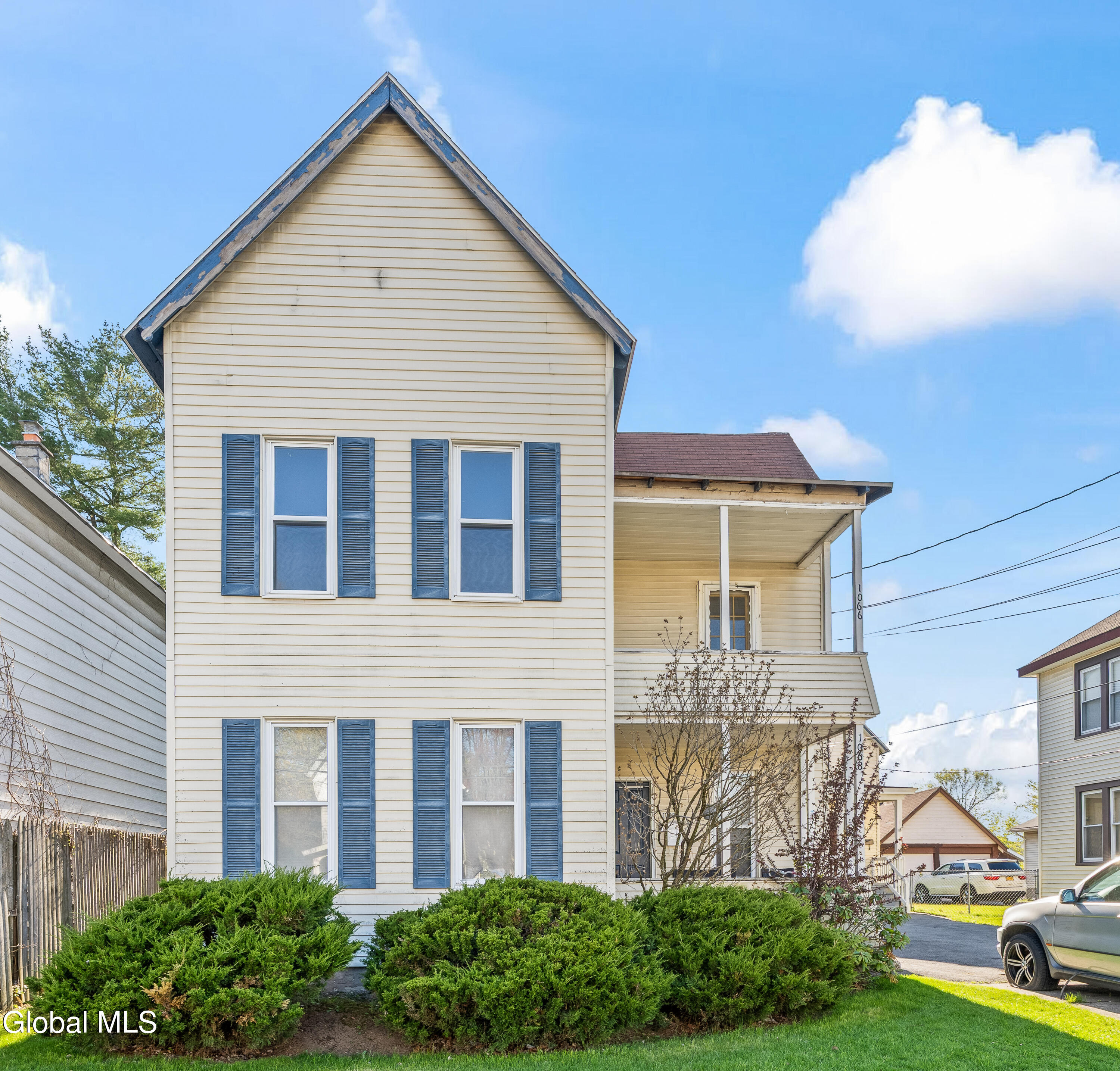 1066-1068 Hegeman Street Schenectady NY 12306