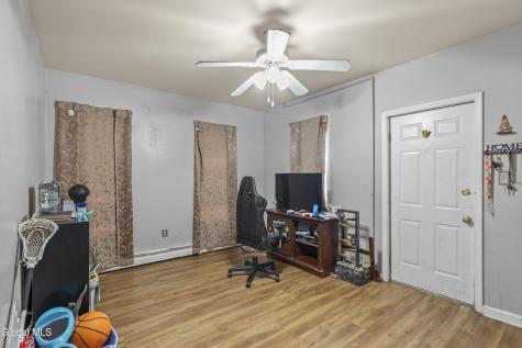 1066-1068 Hegeman Street Schenectady NY 12306