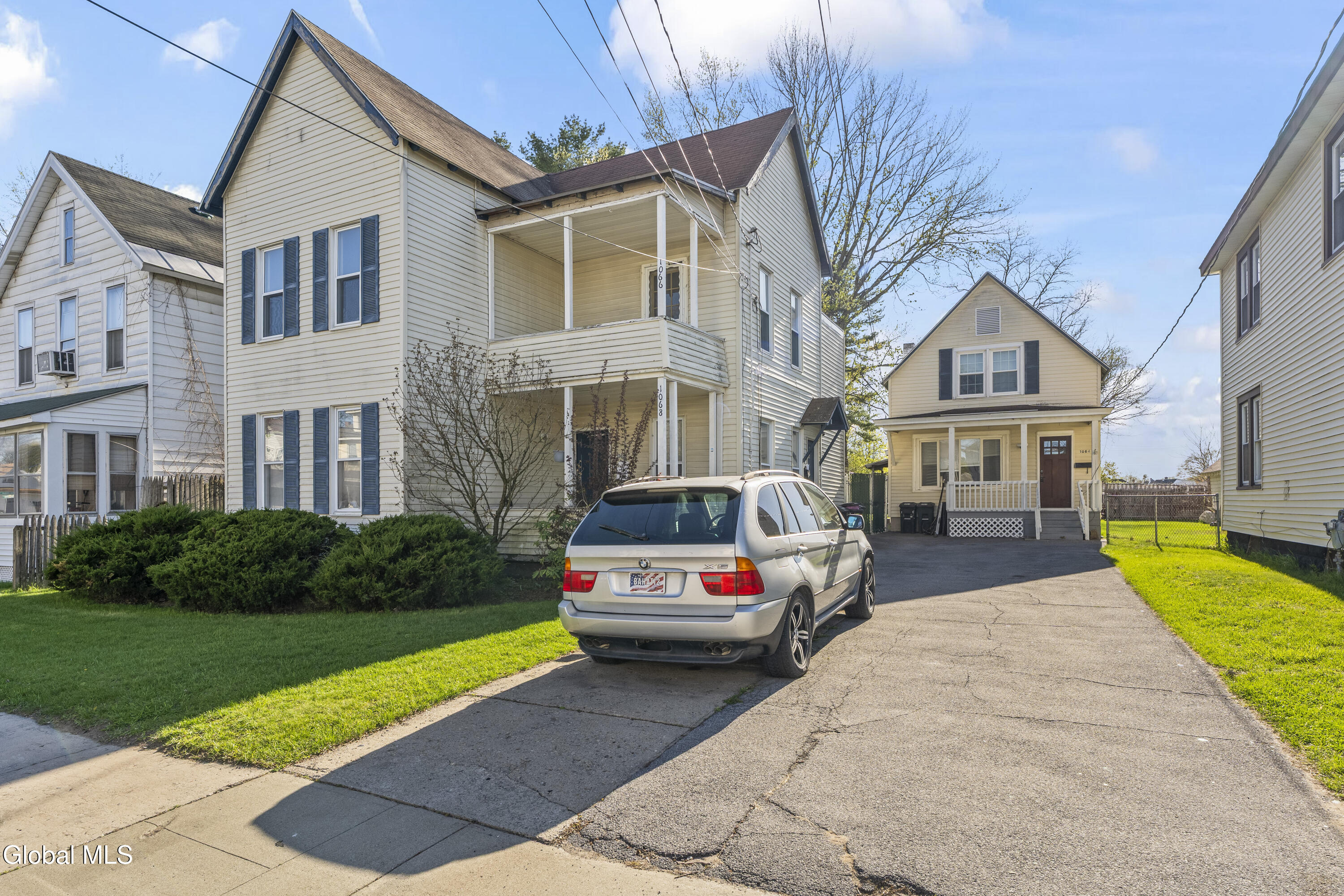1066-1068 Hegeman Street Schenectady NY 12306