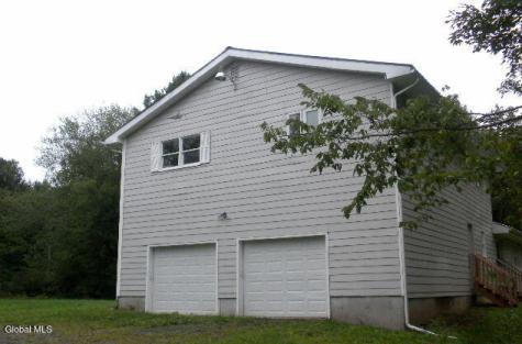 412 Gordon Road Sloansville NY 12160