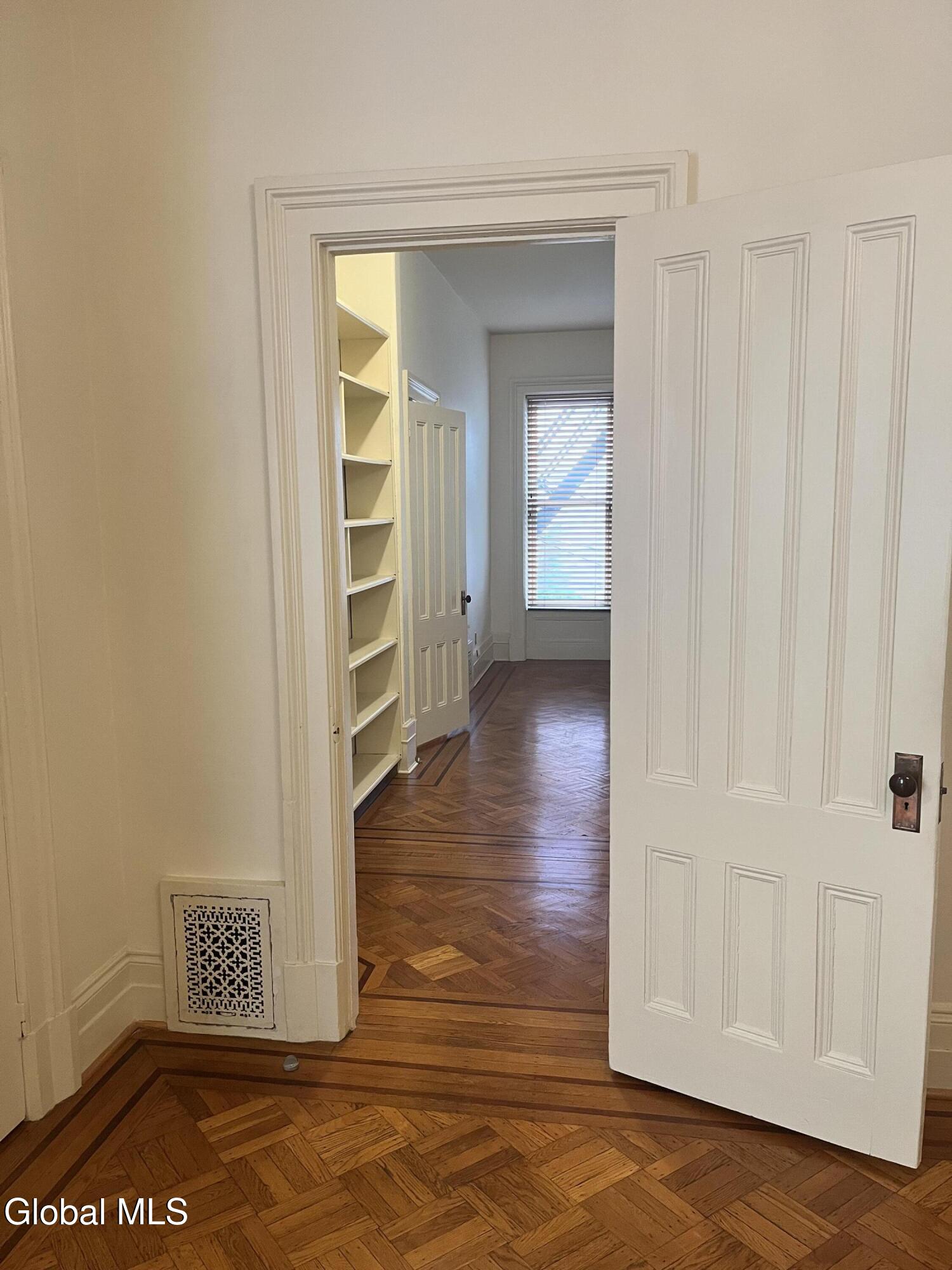 223 Lancaster Street Albany NY 12210