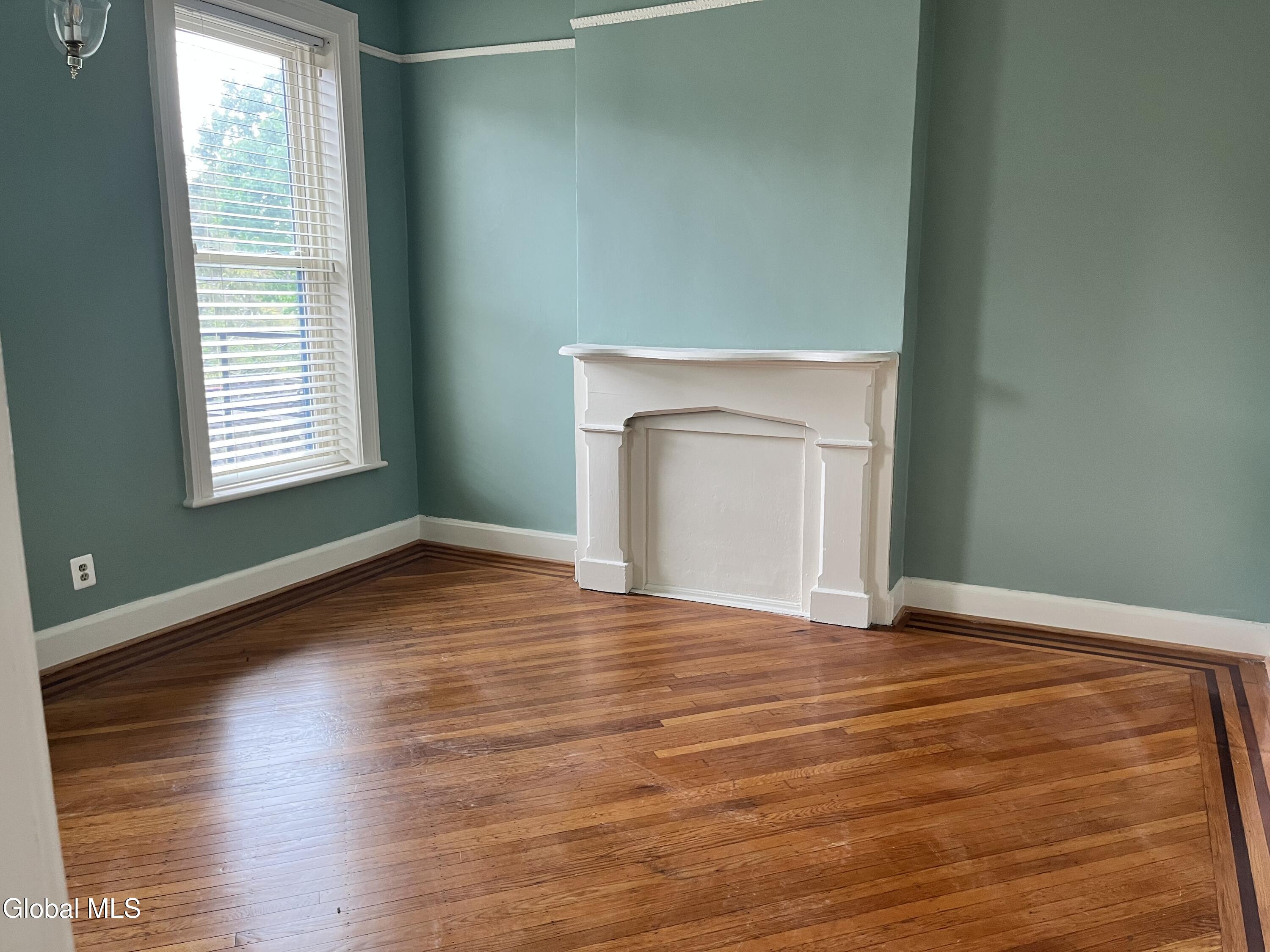 223 Lancaster Street Albany NY 12210