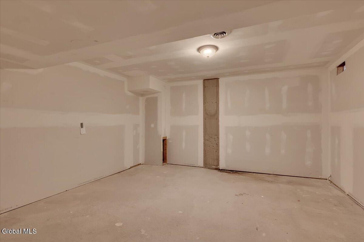 36 2nd Street Albany NY 12210