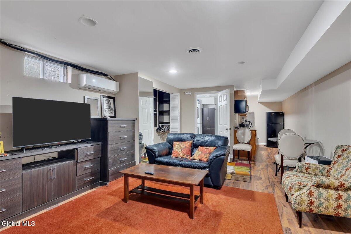 36 2nd Street Albany NY 12210