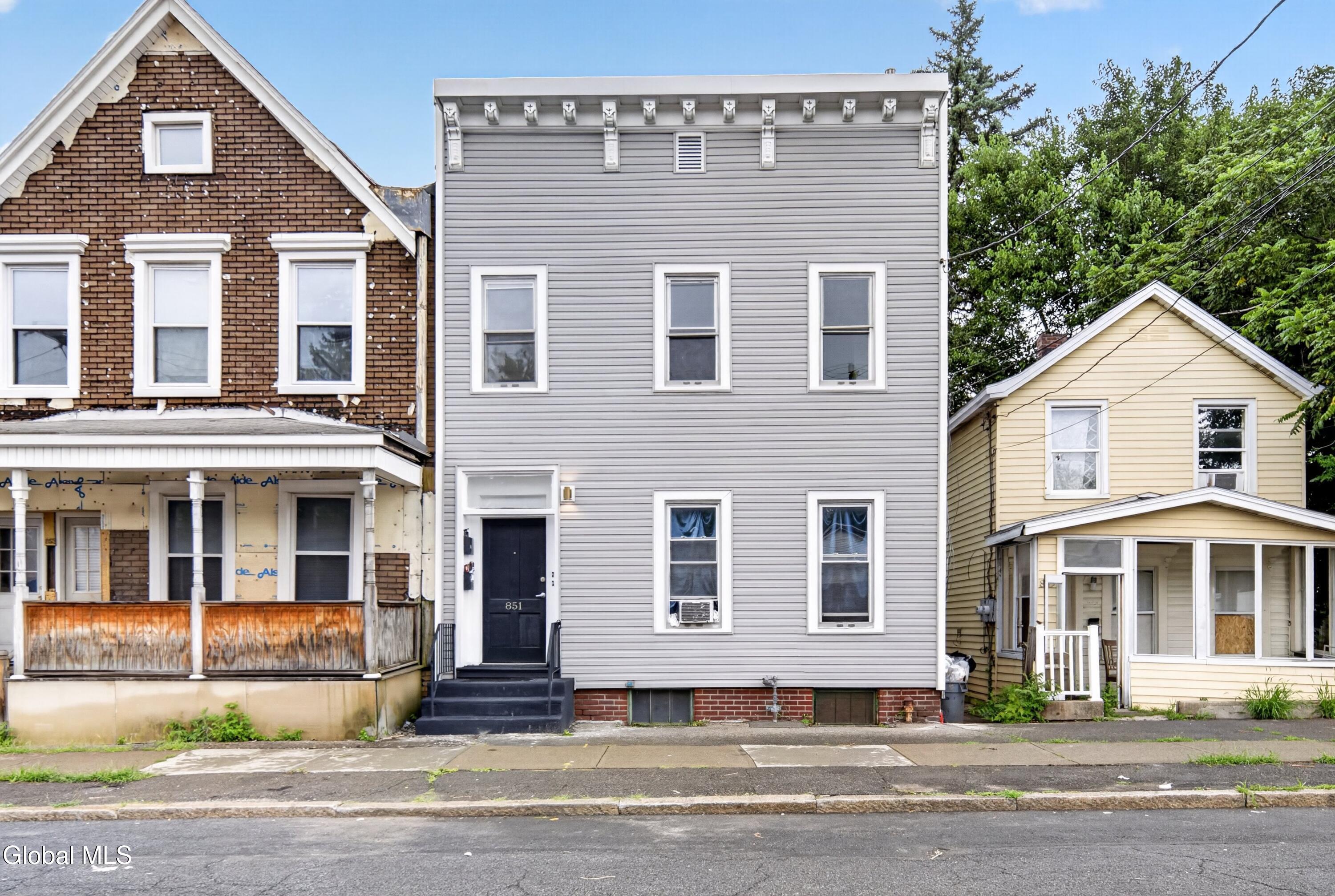 851 Livingston Avenue Albany NY 12206