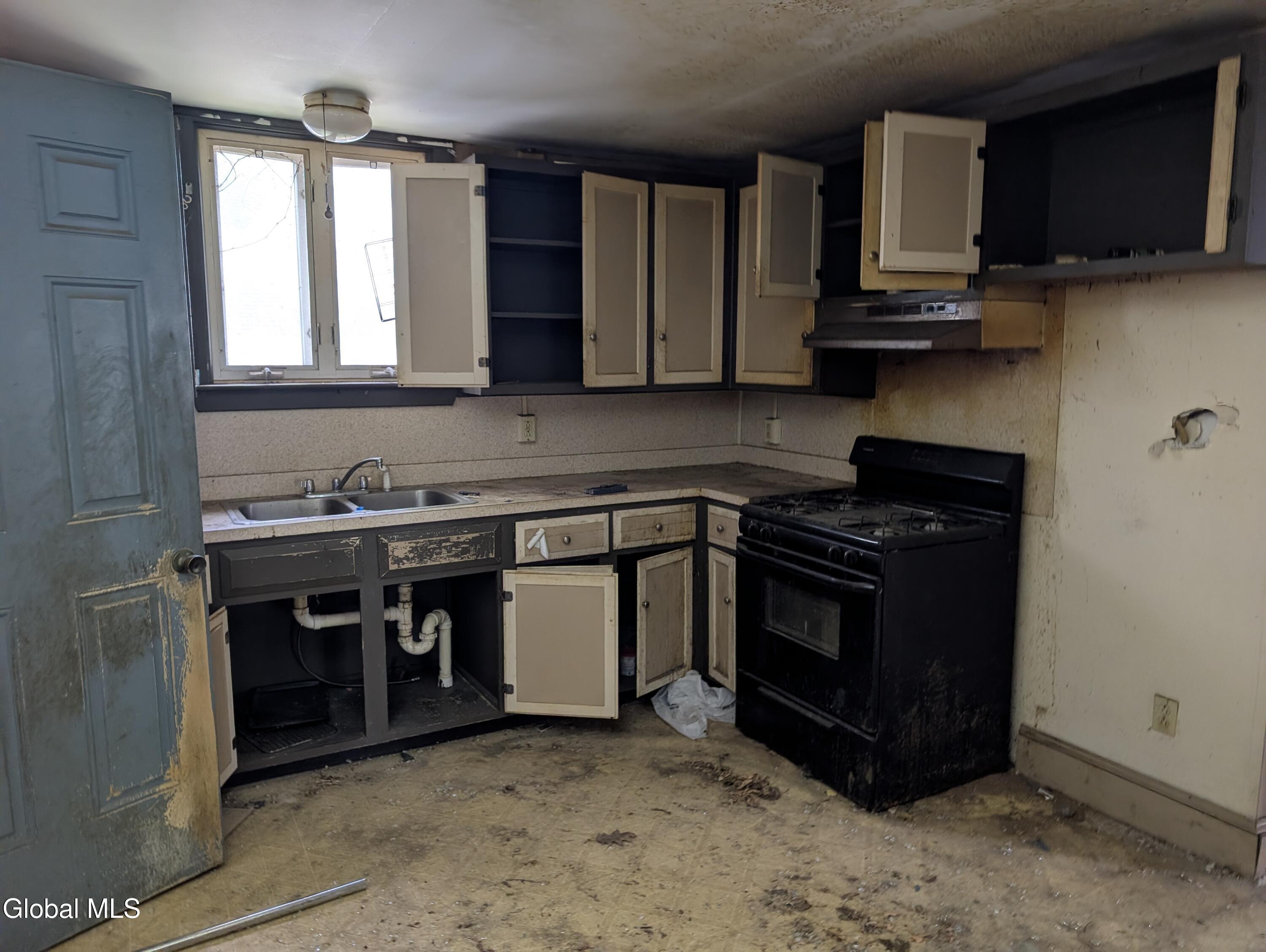 295 N Main Street Gloversville NY 12078