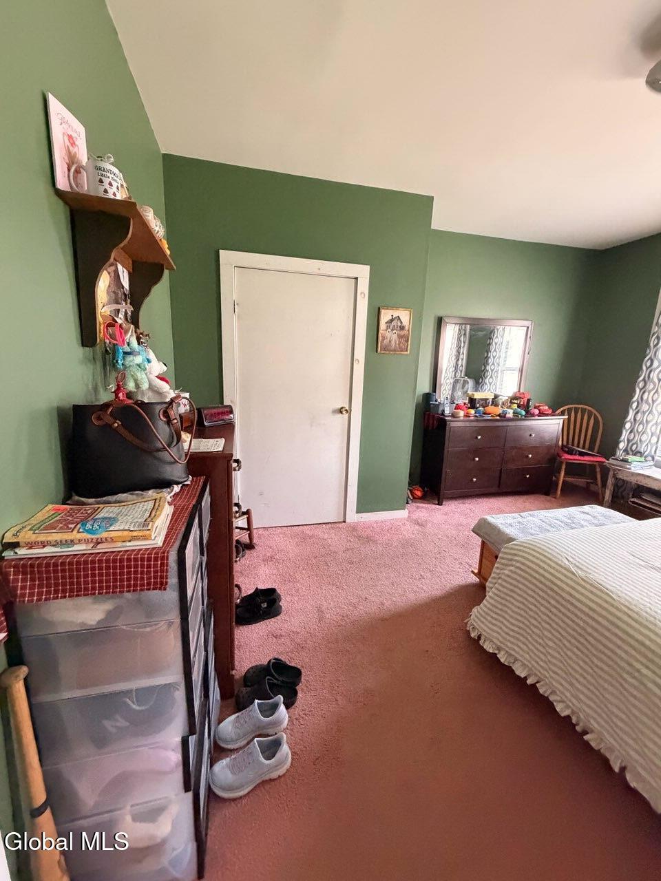13 E 8th Avenue Gloversville NY 12078