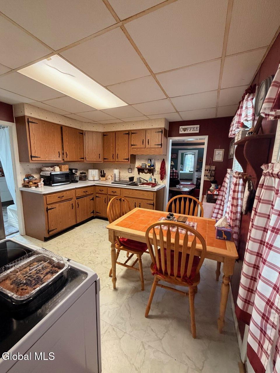 13 E 8th Avenue Gloversville NY 12078