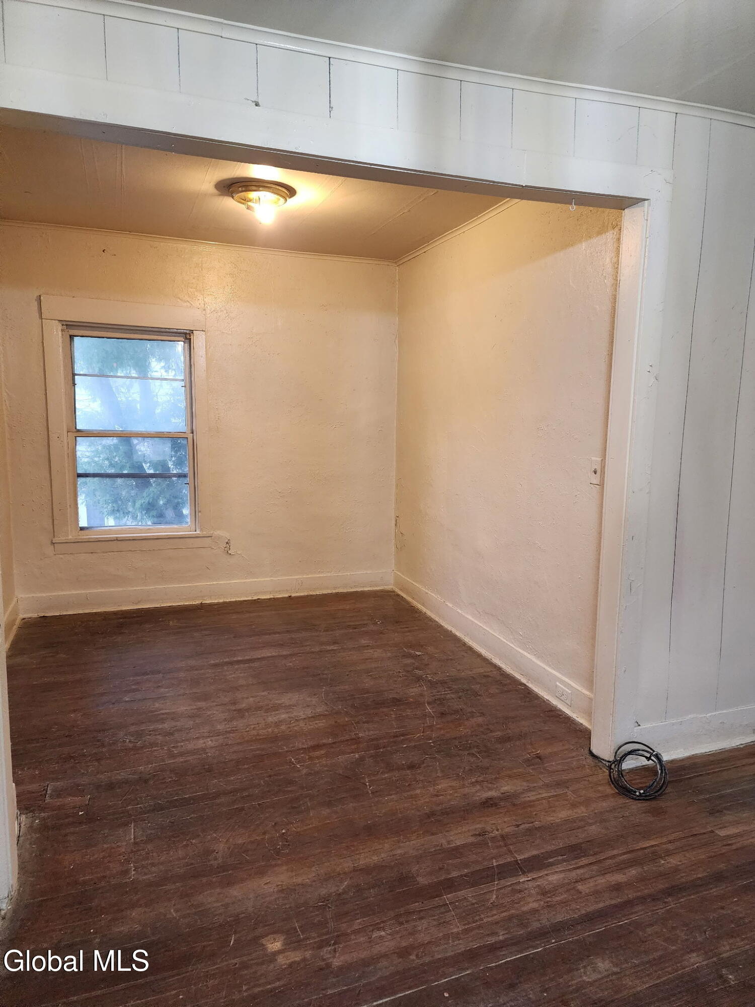 13 E 8th Avenue Gloversville NY 12078