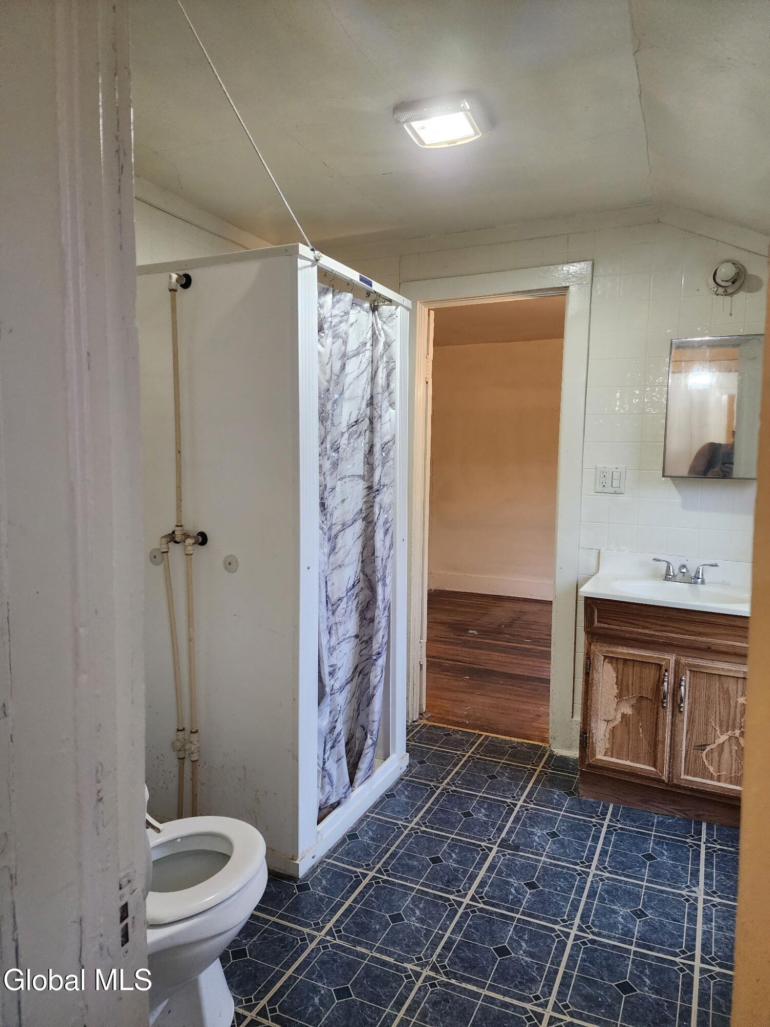 13 E 8th Avenue Gloversville NY 12078