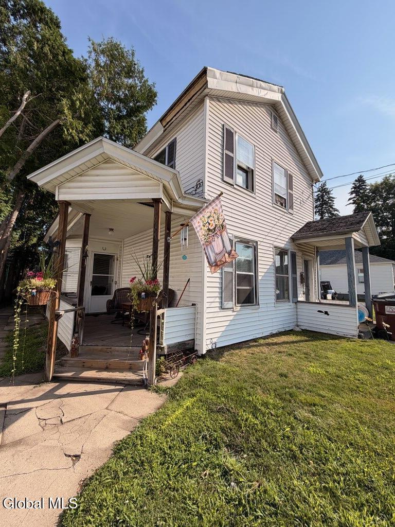 13 E 8th Avenue Gloversville NY 12078