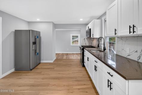 17 Glen Avenue Watervliet NY 12189