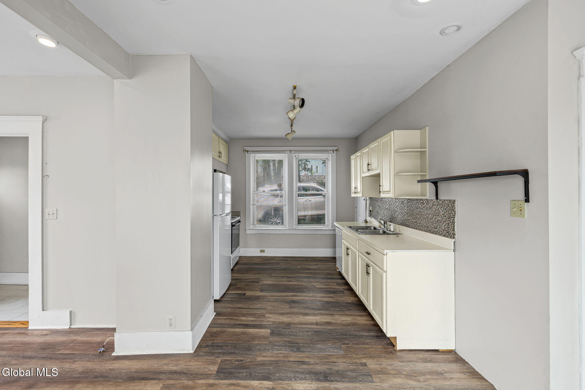 16 Vanderwerken Avenue Waterford NY 12188
