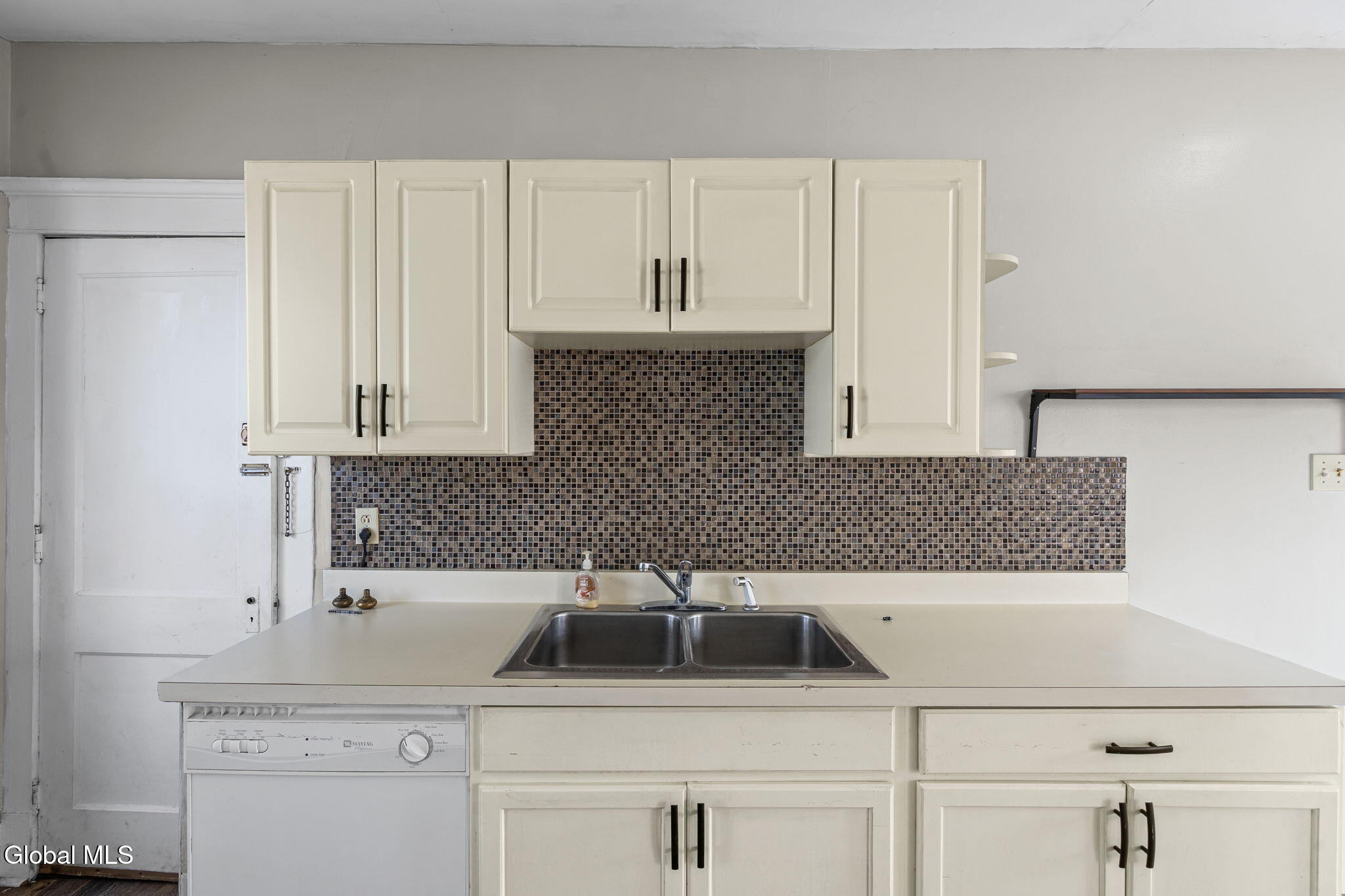 16 Vanderwerken Avenue Waterford NY 12188