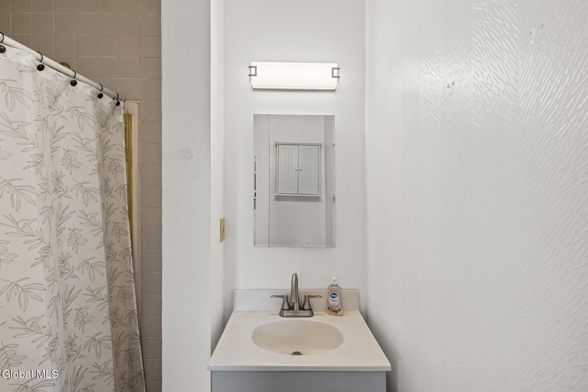 16 Vanderwerken Avenue Waterford NY 12188