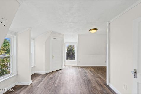 16 Vanderwerken Avenue Waterford NY 12188