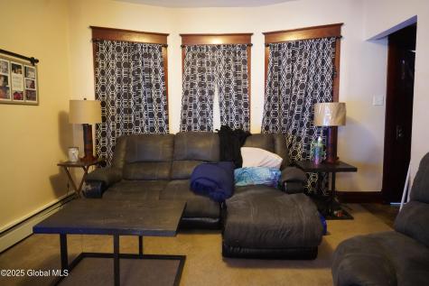 106 Mcalpin Street Albany NY 12209