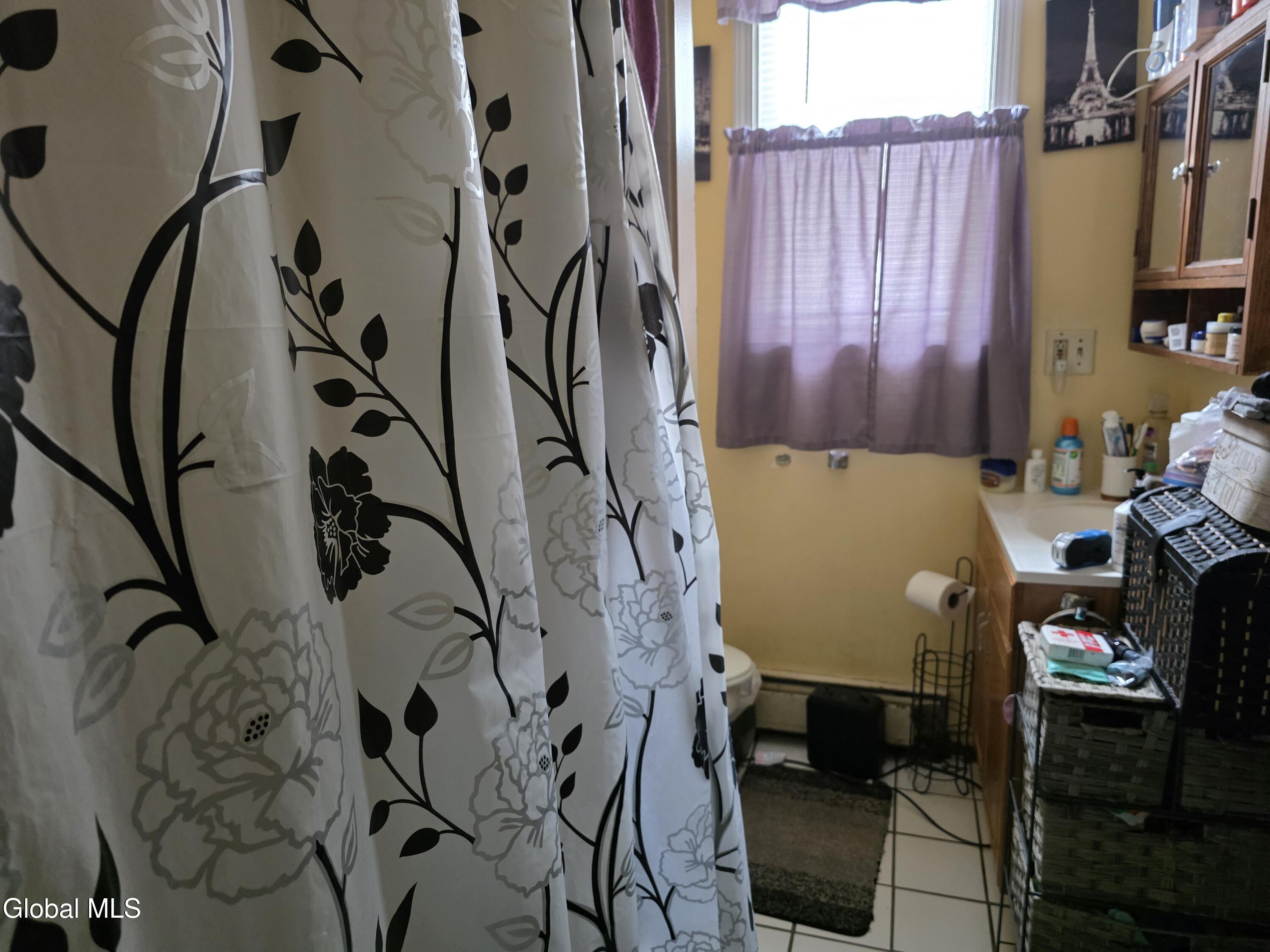 612 Twenty Third Street Watervliet NY 12189