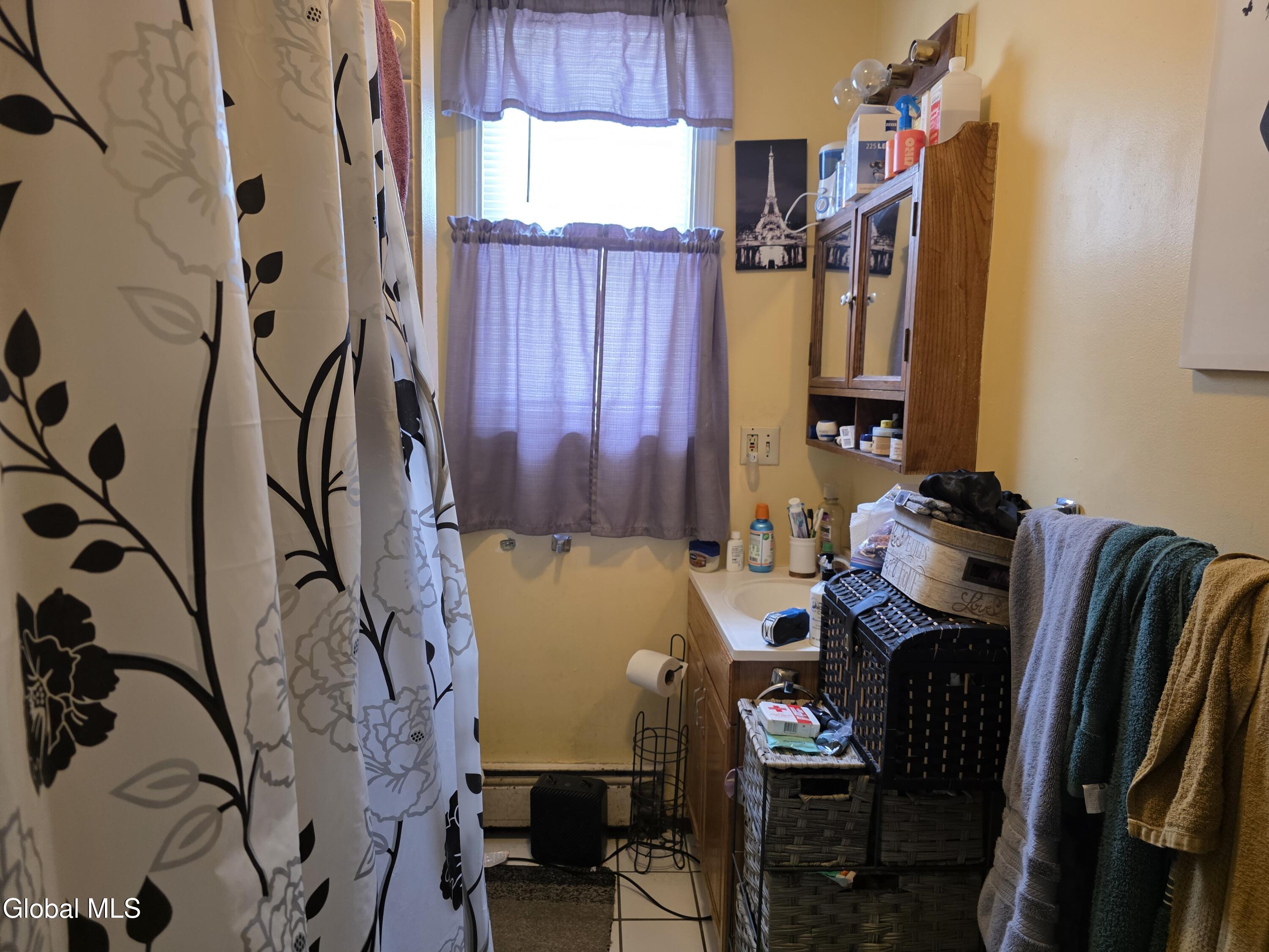 612 Twenty Third Street Watervliet NY 12189