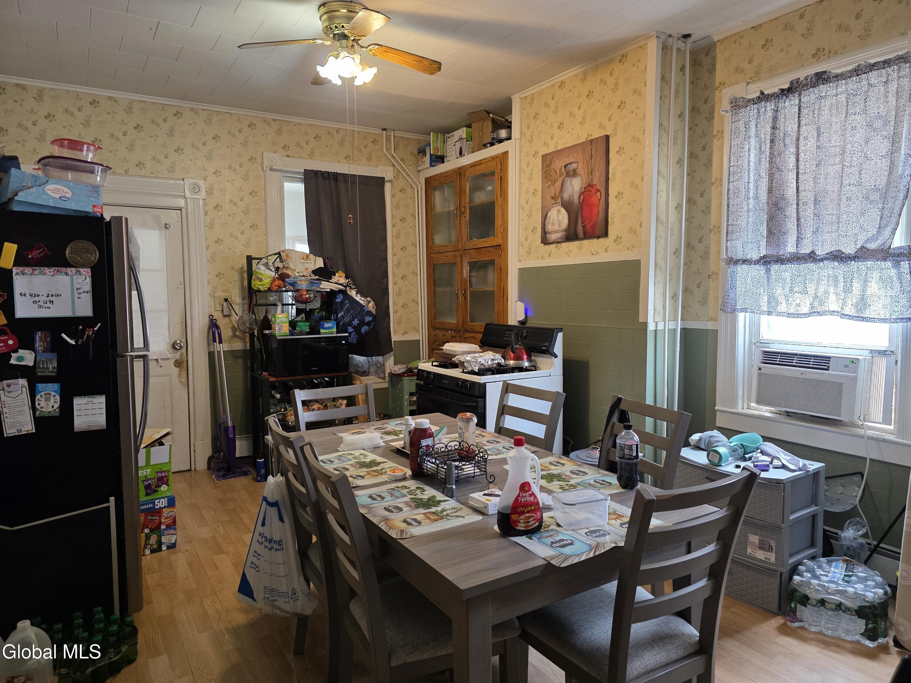 612 Twenty Third Street Watervliet NY 12189