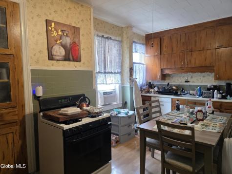 612 Twenty Third Street Watervliet NY 12189