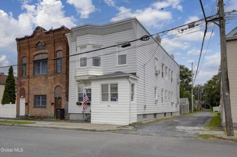 612 Twenty Third Street Watervliet NY 12189