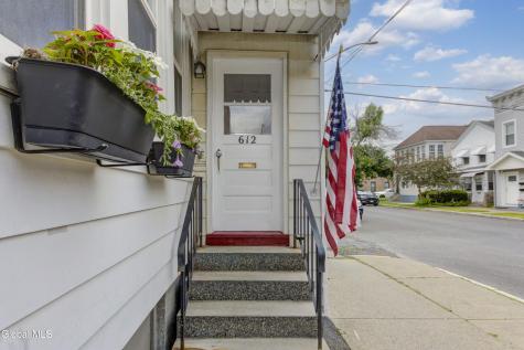 612 Twenty Third Street Watervliet NY 12189