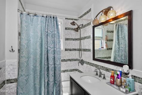 1030 Delamont Avenue Schenectady NY 12307