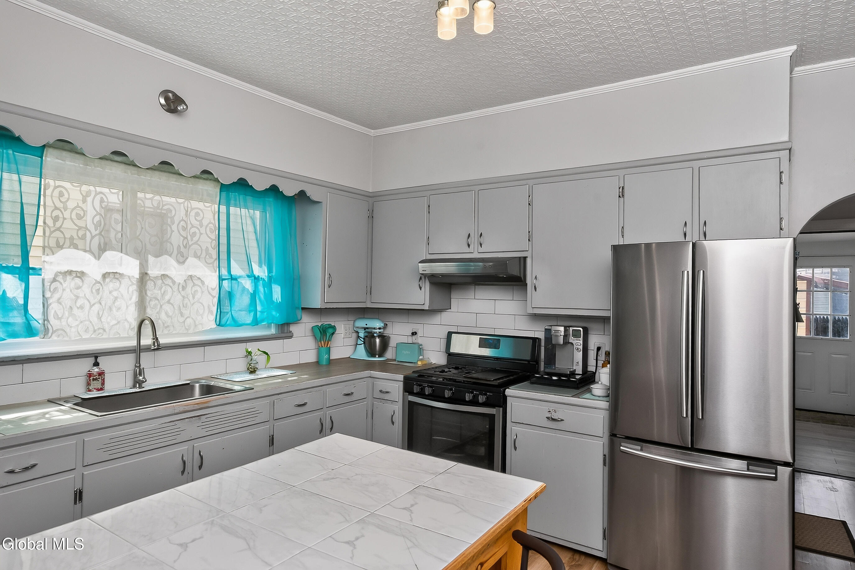 1030 Delamont Avenue Schenectady NY 12307