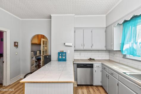 1030 Delamont Avenue Schenectady NY 12307