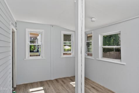 1030 Delamont Avenue Schenectady NY 12307