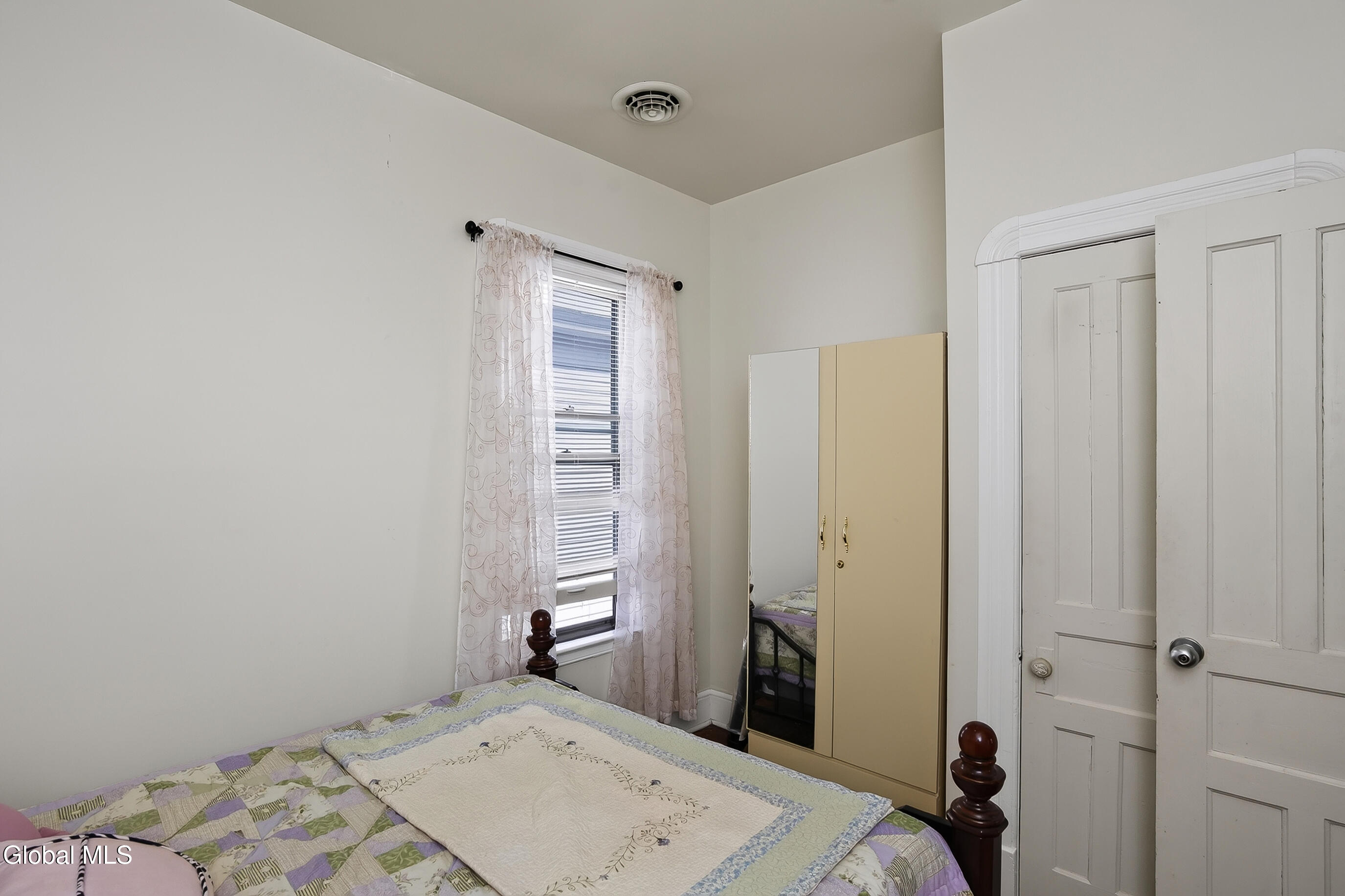 1030 Delamont Avenue Schenectady NY 12307