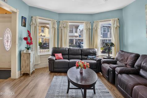 1030 Delamont Avenue Schenectady NY 12307