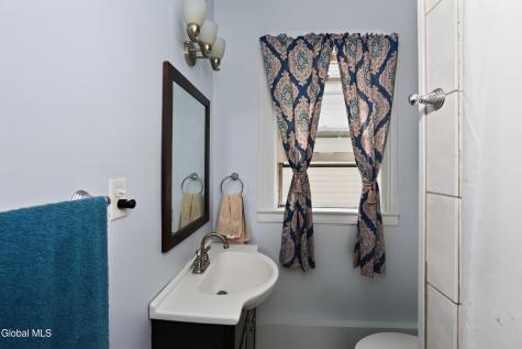 1030 Delamont Avenue Schenectady NY 12307