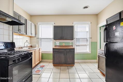 1030 Delamont Avenue Schenectady NY 12307