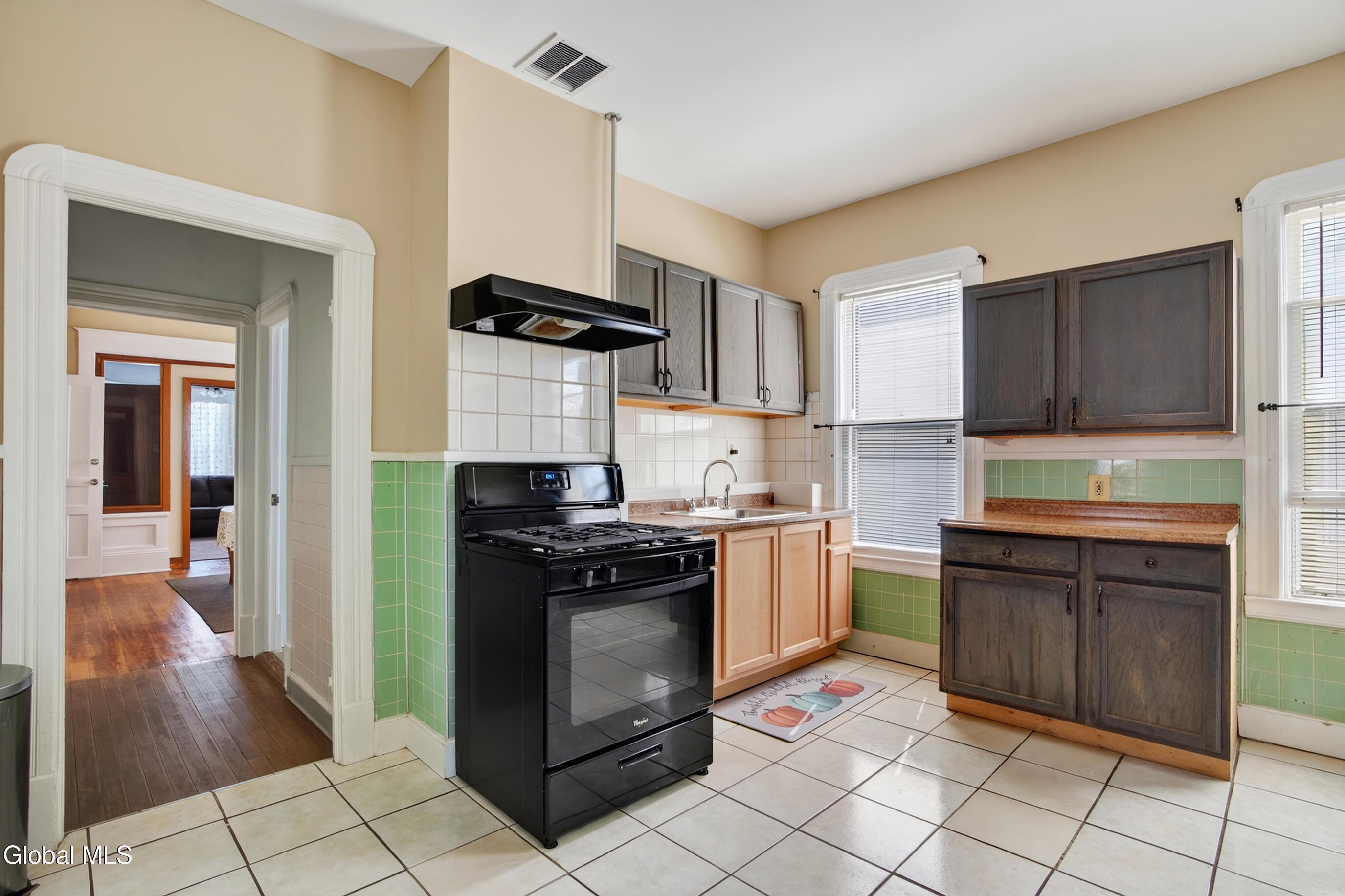 1030 Delamont Avenue Schenectady NY 12307