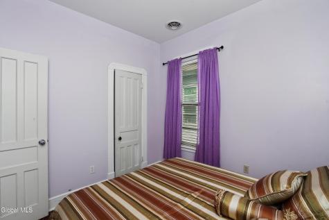 1030 Delamont Avenue Schenectady NY 12307