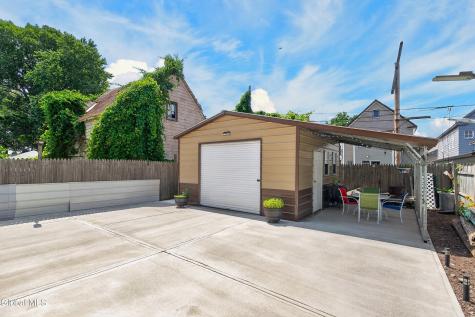 1030 Delamont Avenue Schenectady NY 12307