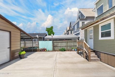 1030 Delamont Avenue Schenectady NY 12307