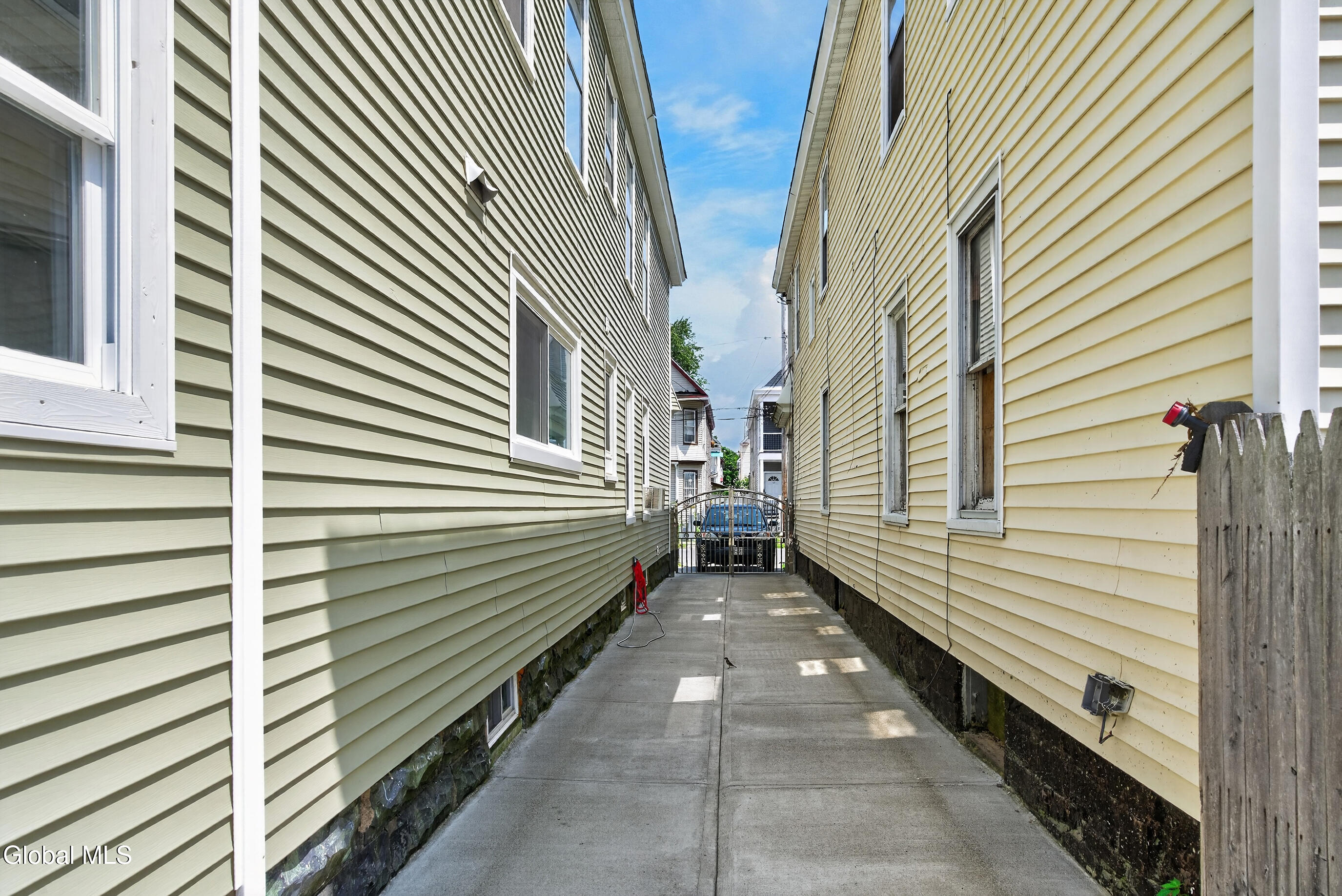 1030 Delamont Avenue Schenectady NY 12307