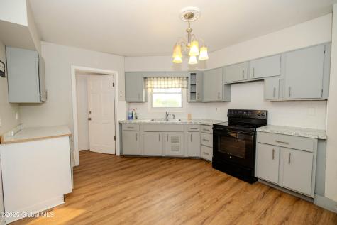 1374 10th Avenue Schenectady NY 12303