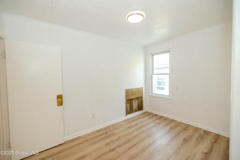 1374 10th Avenue Schenectady NY 12303