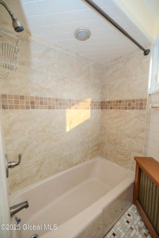 1374 10th Avenue Schenectady NY 12303